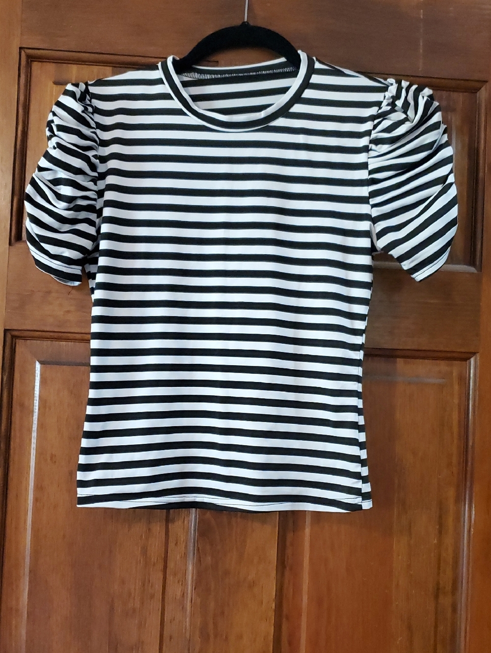 SHEIN Black and White Striped Puff Sleeve Tee